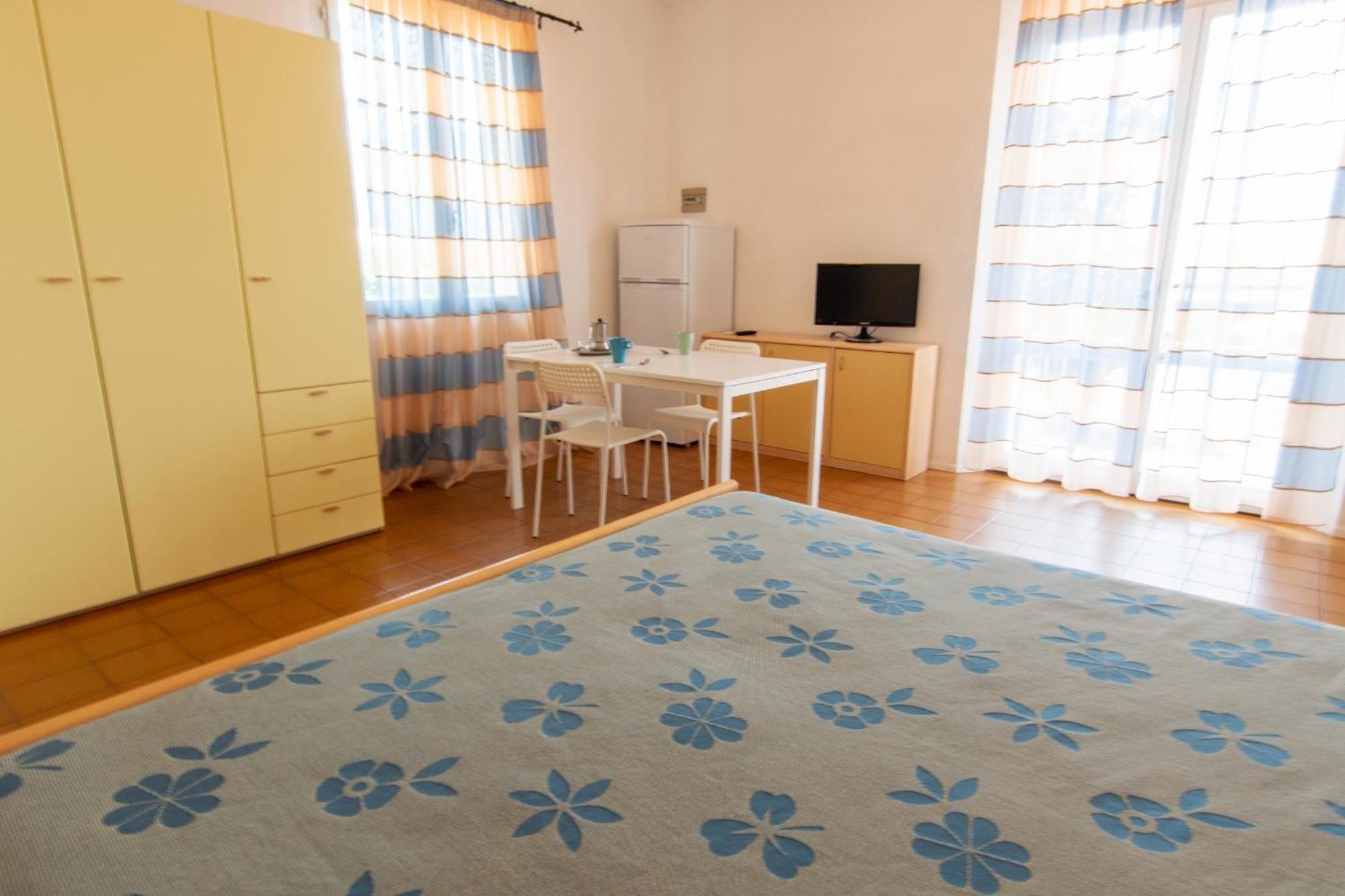 Aparthotel Elbamar Procchio